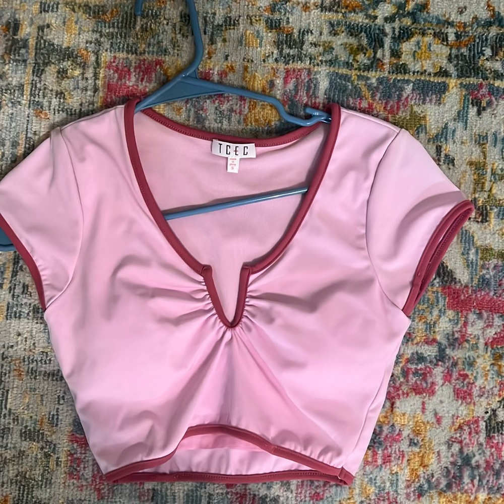 TCEC Pink Ruched Crop Top with Short Sleeves